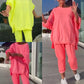 🏆Heta rea 48% RABATT⏳💕Rund halsringning slits fluorescerande färgad casualklänning för kvinnor